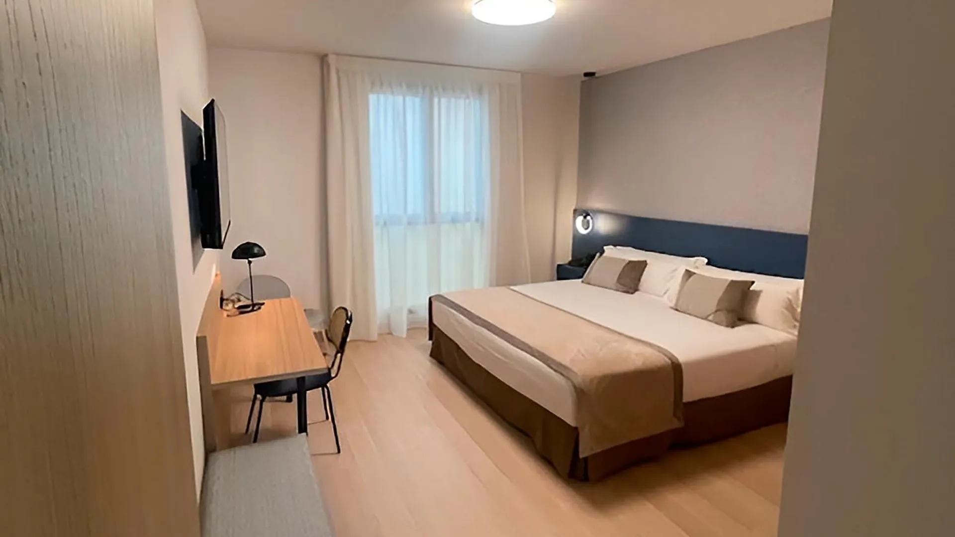 Hotel Real Lerida 3*,